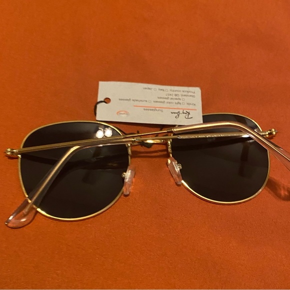 Ray-Ban sunglasses - Picture 6 of 6